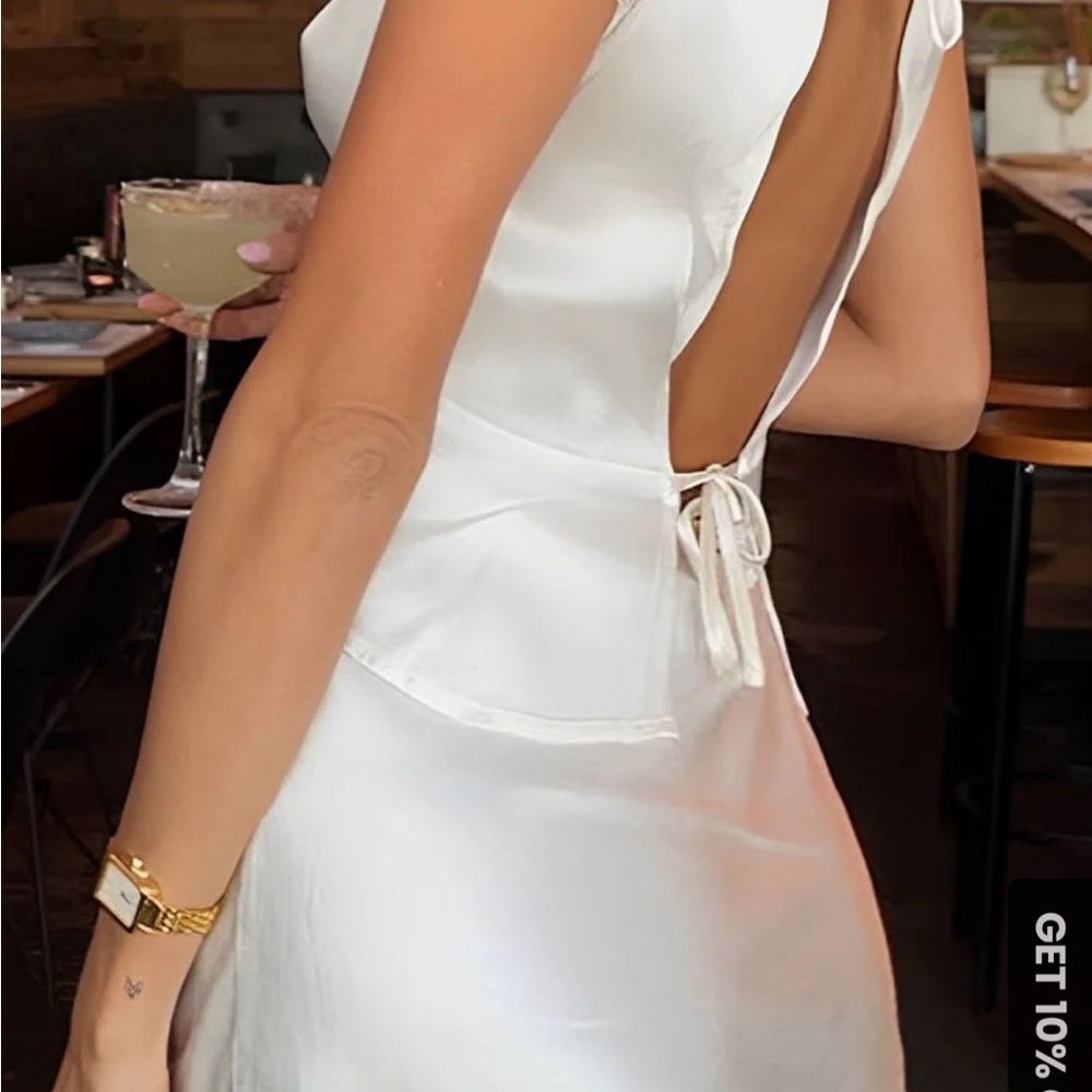 Commense Elegant White Backless Dress